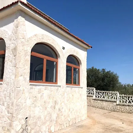 Badessa Villa